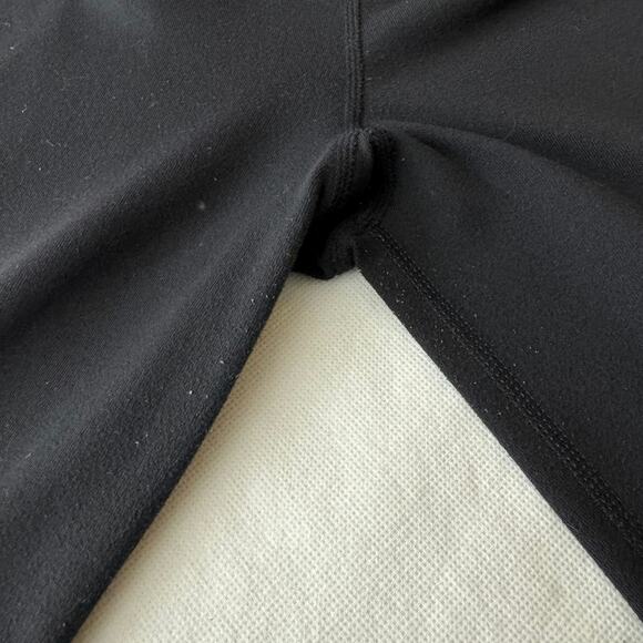 Lululemon Groove Crop Black Quilting Winter Reversible Legging Size 6 - Picture 12 of 12
